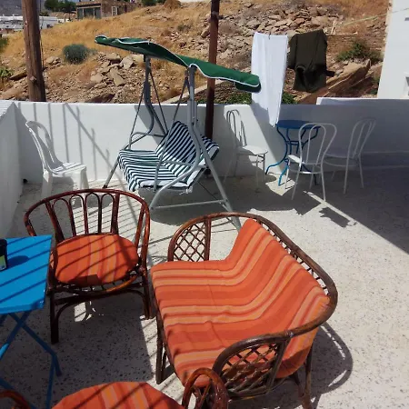 Grandma Vasiliki To Let - 3 Ios